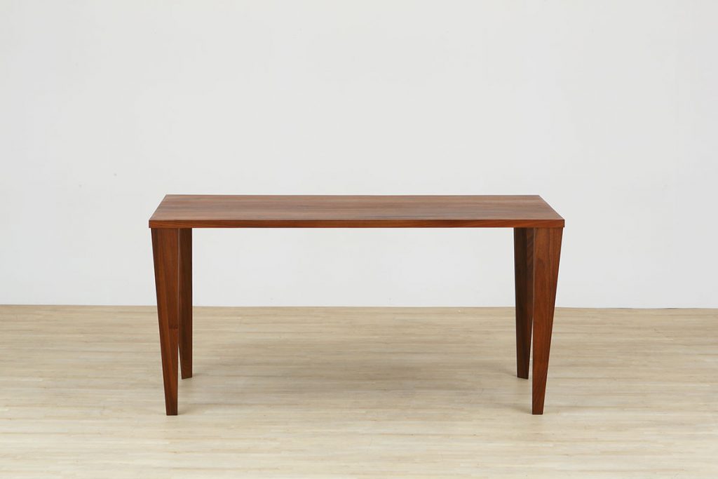 AUTHENTICITY DINING TABLE T